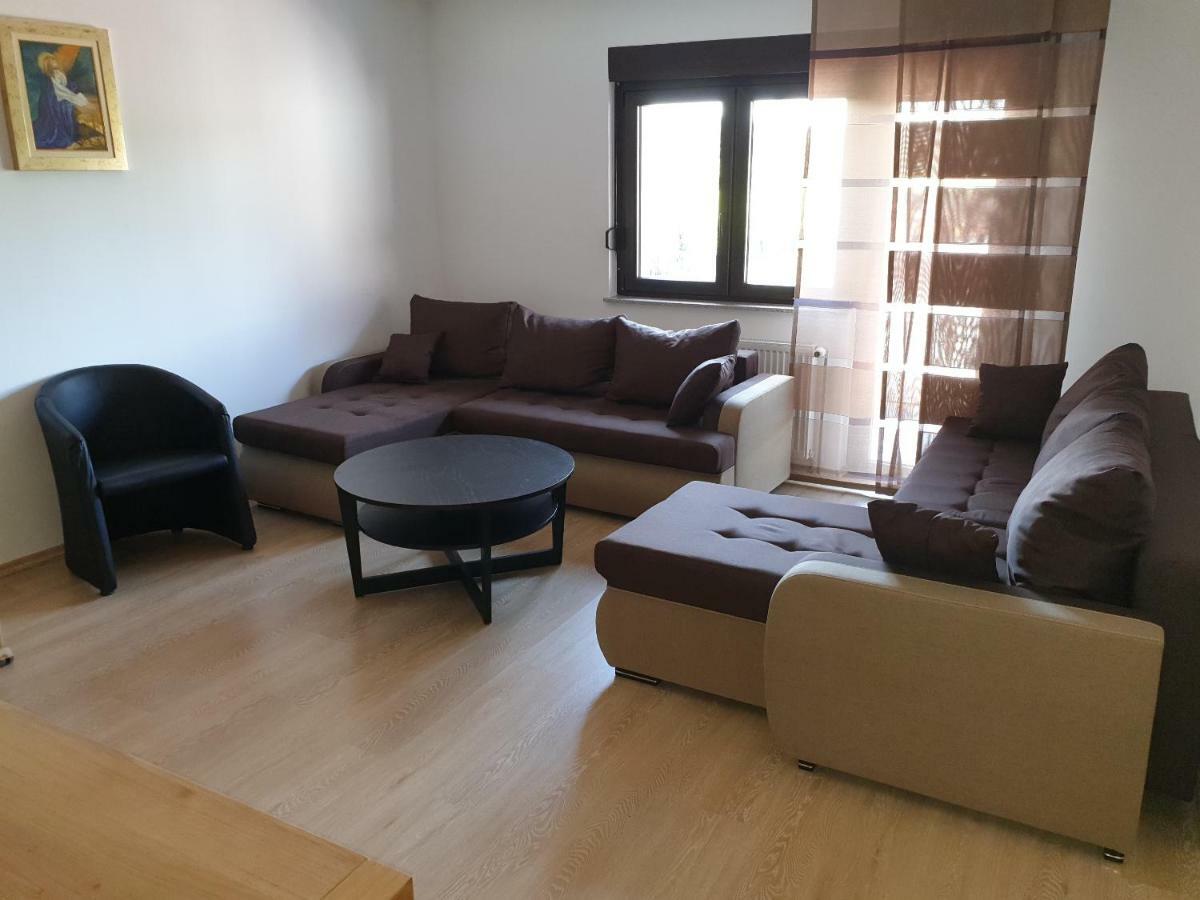 Apartman Max 2 Biskupec Zelinski Buitenkant foto